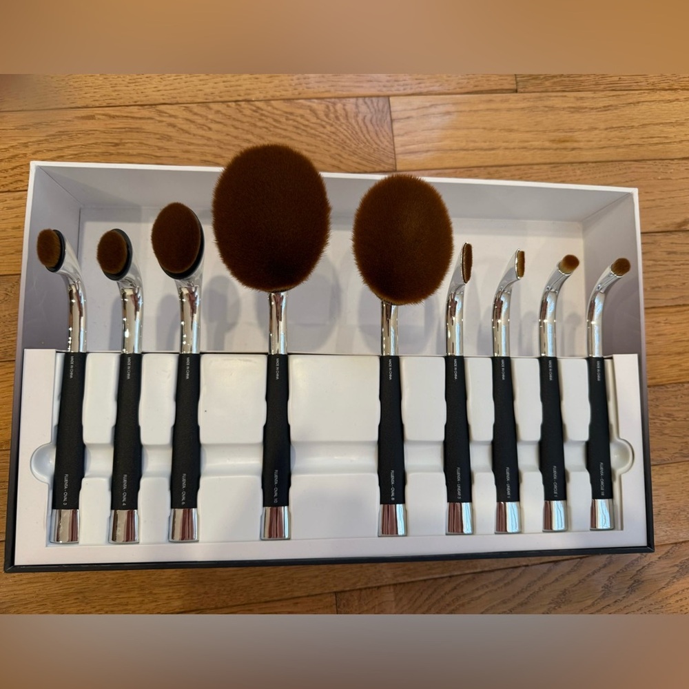 Artis Fluenta 9-Piece Brush Set – Luxury Makeup Brushes